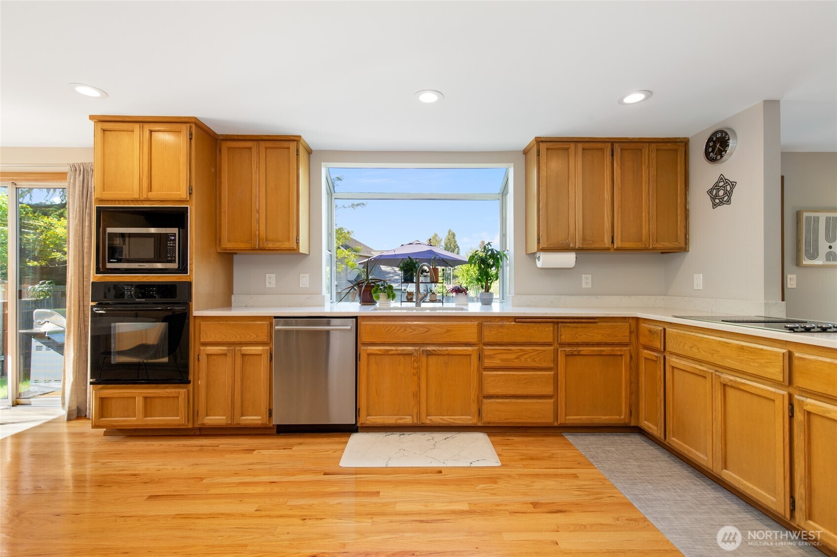 2423 240th Street Southeast Bothell, WA 98021 - Photo 14 of 40