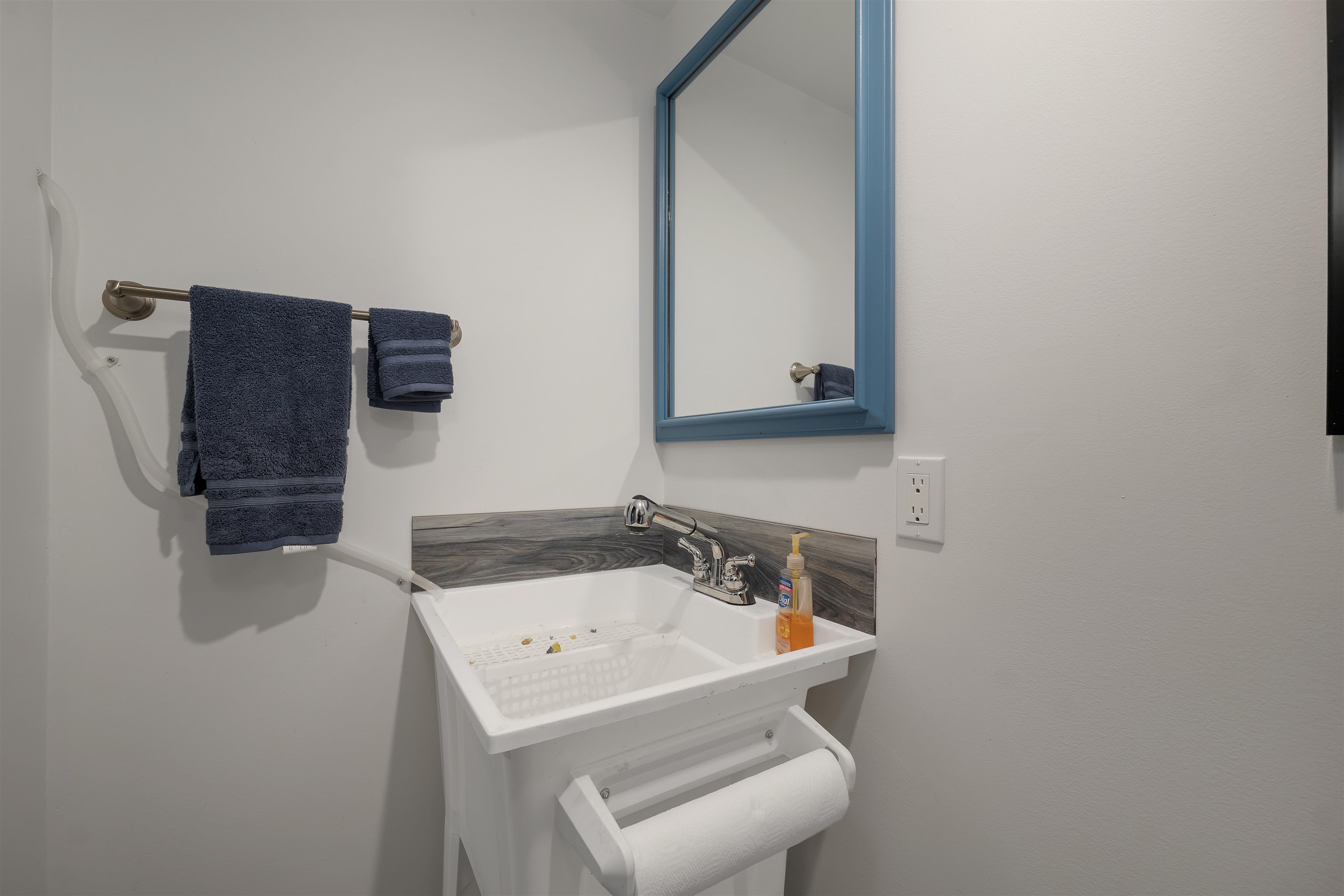 121 Terrace Road Franklin, NH 03235 - Photo 42 of 46