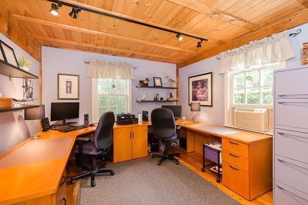 4 Skunk Road Merrimac, MA 01860 - Photo 13 of 26