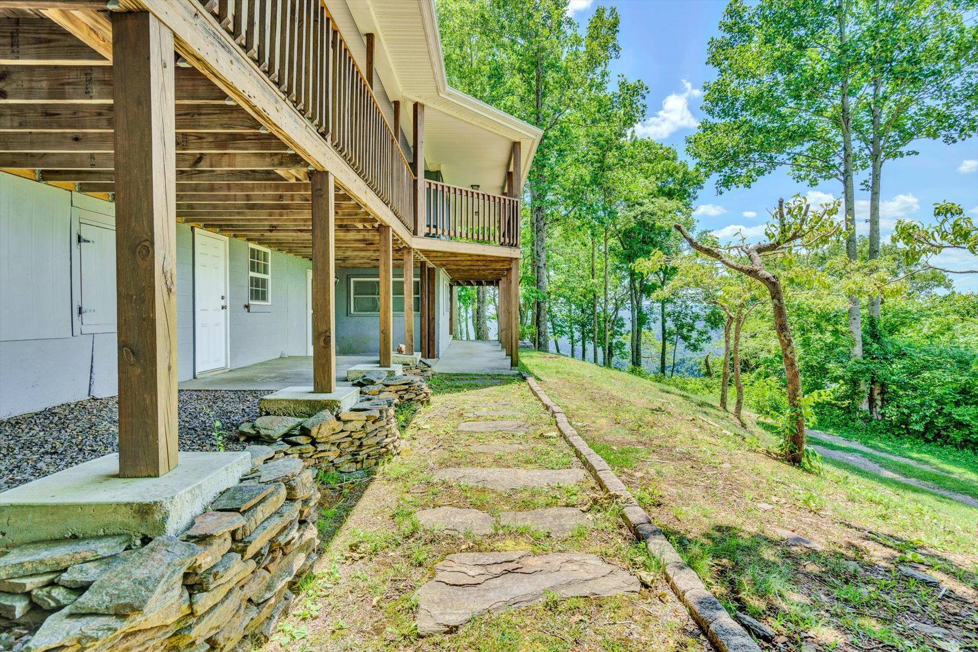 2005 Walnut Knob Road Southeast Floyd, VA 24091 - Photo 57 of 71 55-061820210102
