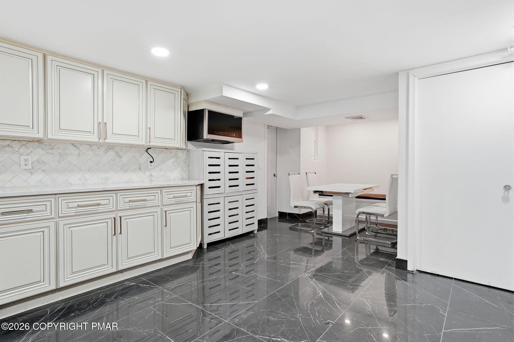 720 Stokes Mill Road East Stroudsburg, PA 18301 - Photo 55 of 87 54-web-or-mls-DSC02511