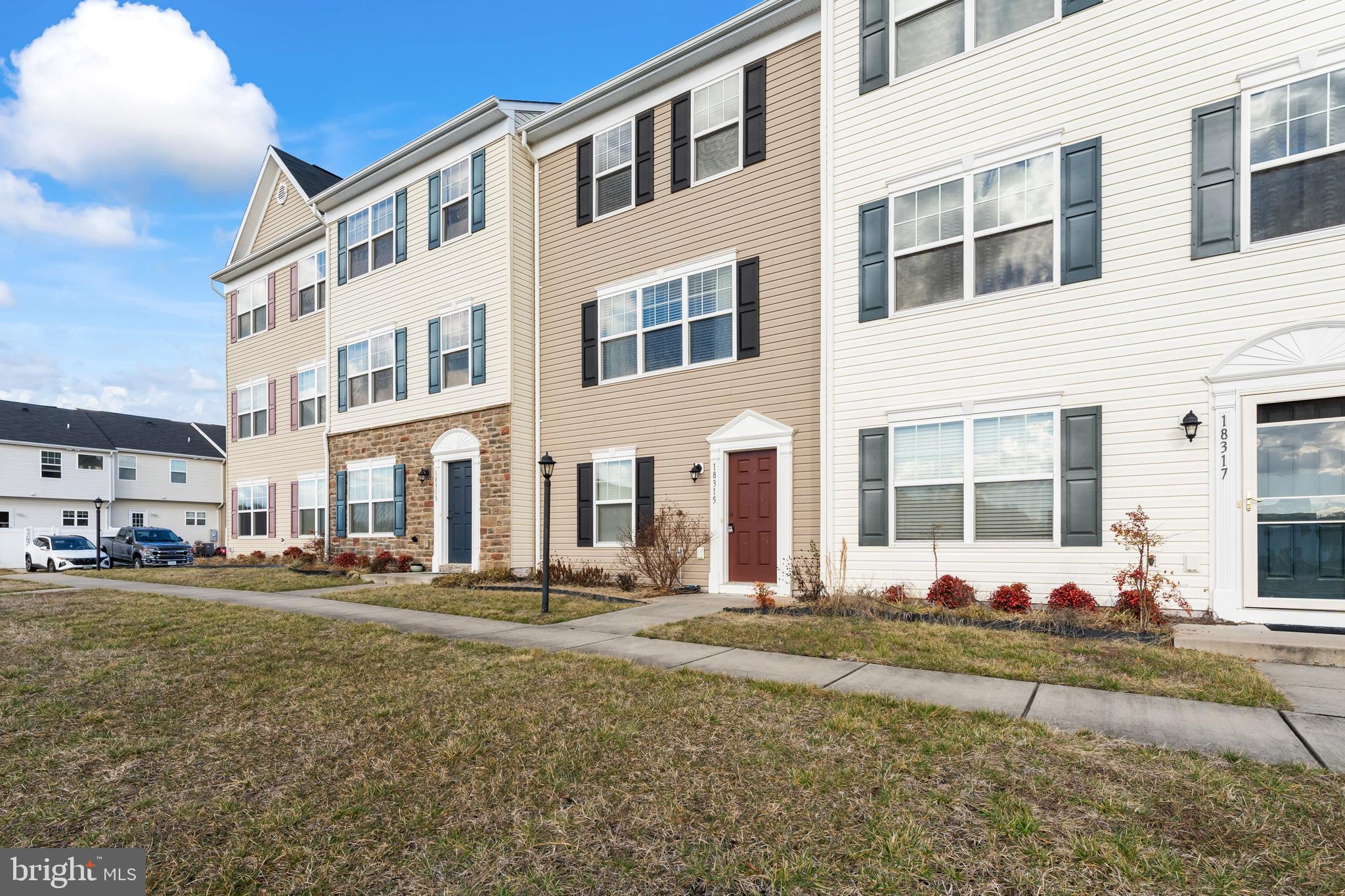 18315 Congressional Circle Ruther Glen, VA 22546 - Photo 34 of 37 a front view of residential houses with street