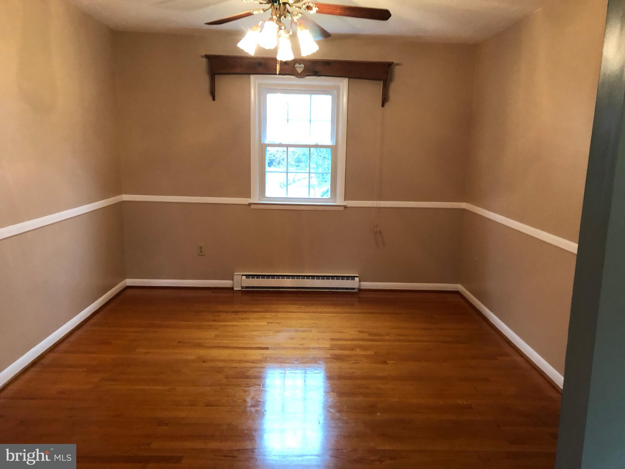 10628 Old Frederick Road Thurmont, MD 21788 - Photo 12 of 45 Formal dining room.