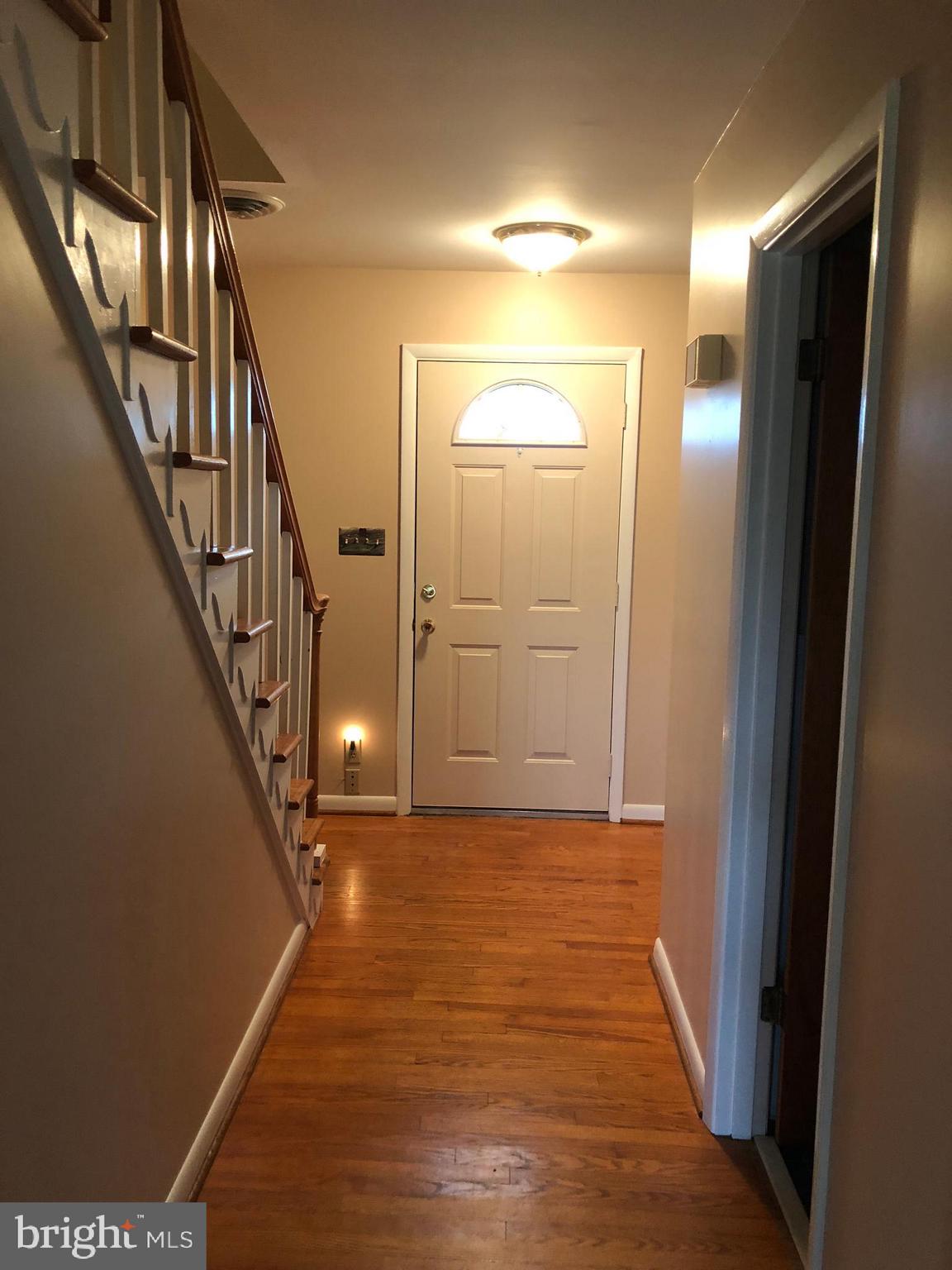 10628 Old Frederick Road Thurmont, MD 21788 - Photo 4 of 45 Welcoming foyer!