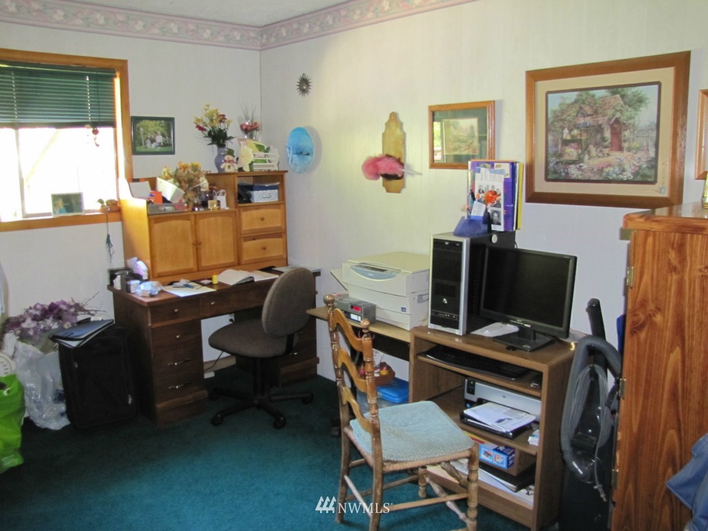 684 Oxenford Road Port Angeles, WA 98363 - Photo 13 of 15 Gallery Image 13