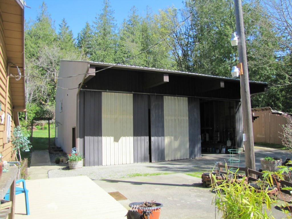 684 Oxenford Road Port Angeles, WA 98363 - Photo 4 of 15 Gallery Image 4
