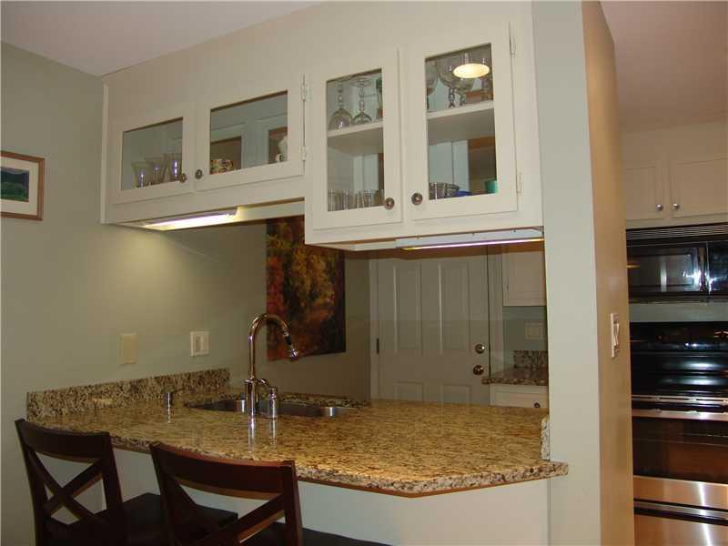 41 Resolution Place, Unit 41 Cape Elizabeth, ME 04107 - Photo 12 of 20 Kitchen.