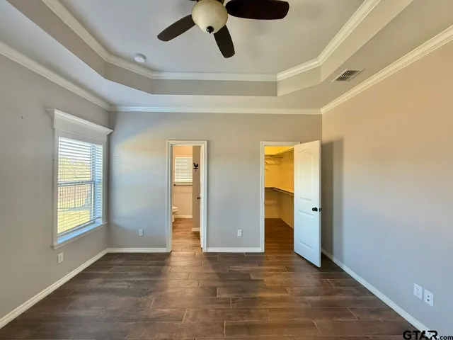 $1,950 | 325 Kingdom Boulevard, Lindale, TX 75771