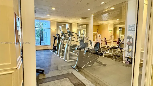 $630,000 | 5700 Collins Avenue, Unit 11B, Miami Beach, FL 33140