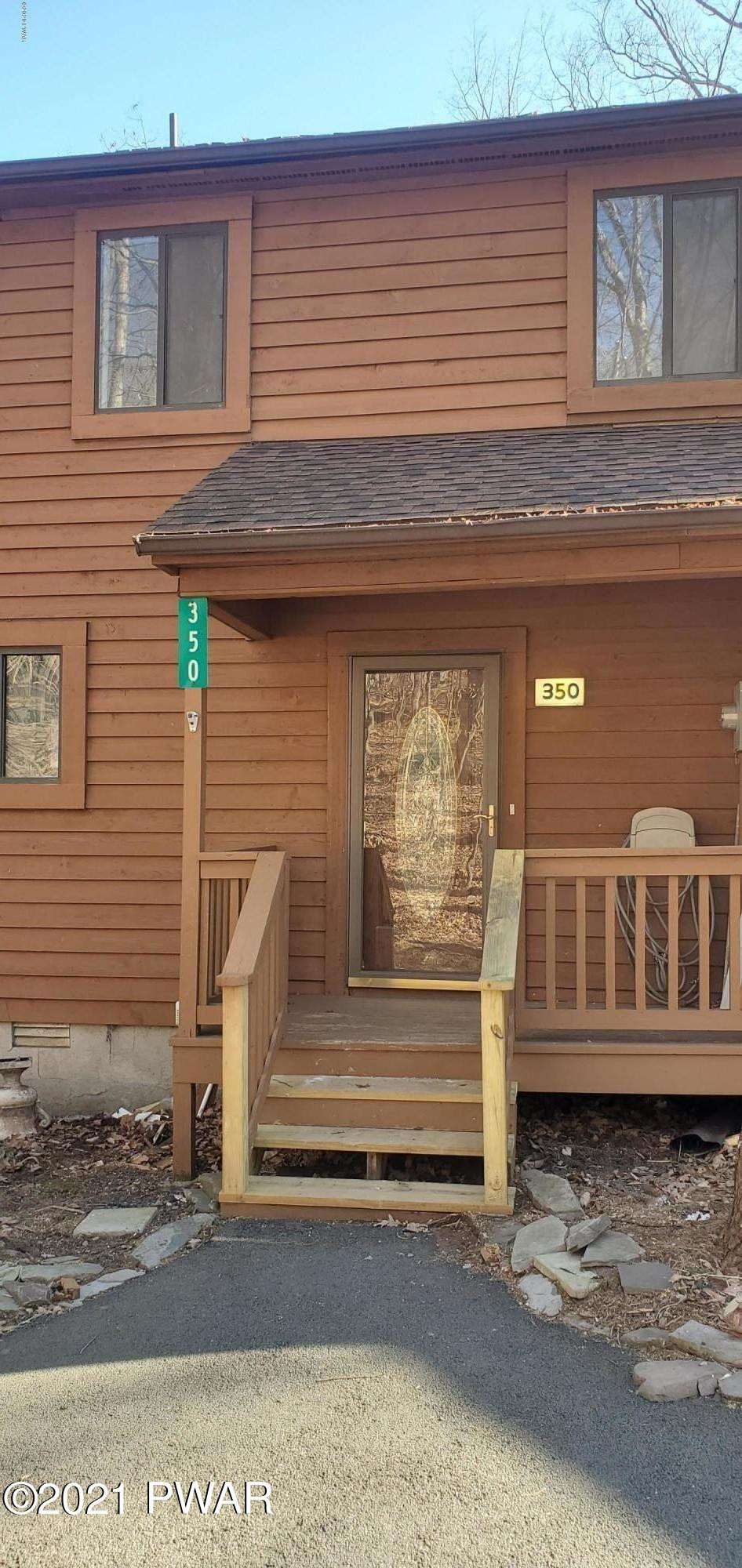 350 Crewe Court Bushkill, PA 18324 - Photo 1 of 9