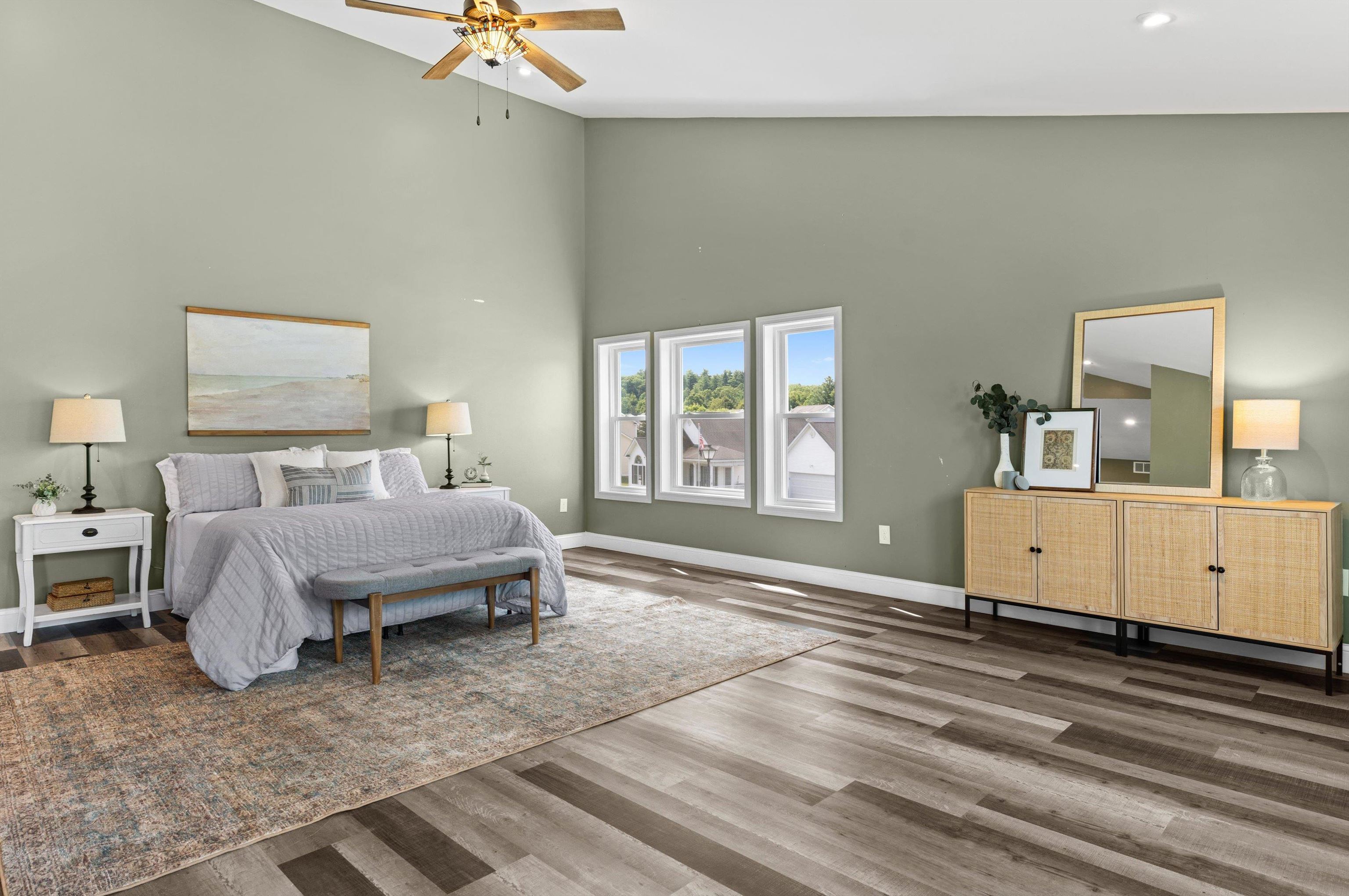 786 South Mammoth Road Manchester, NH 03109 - Photo 16 of 39 Gallery Image 16