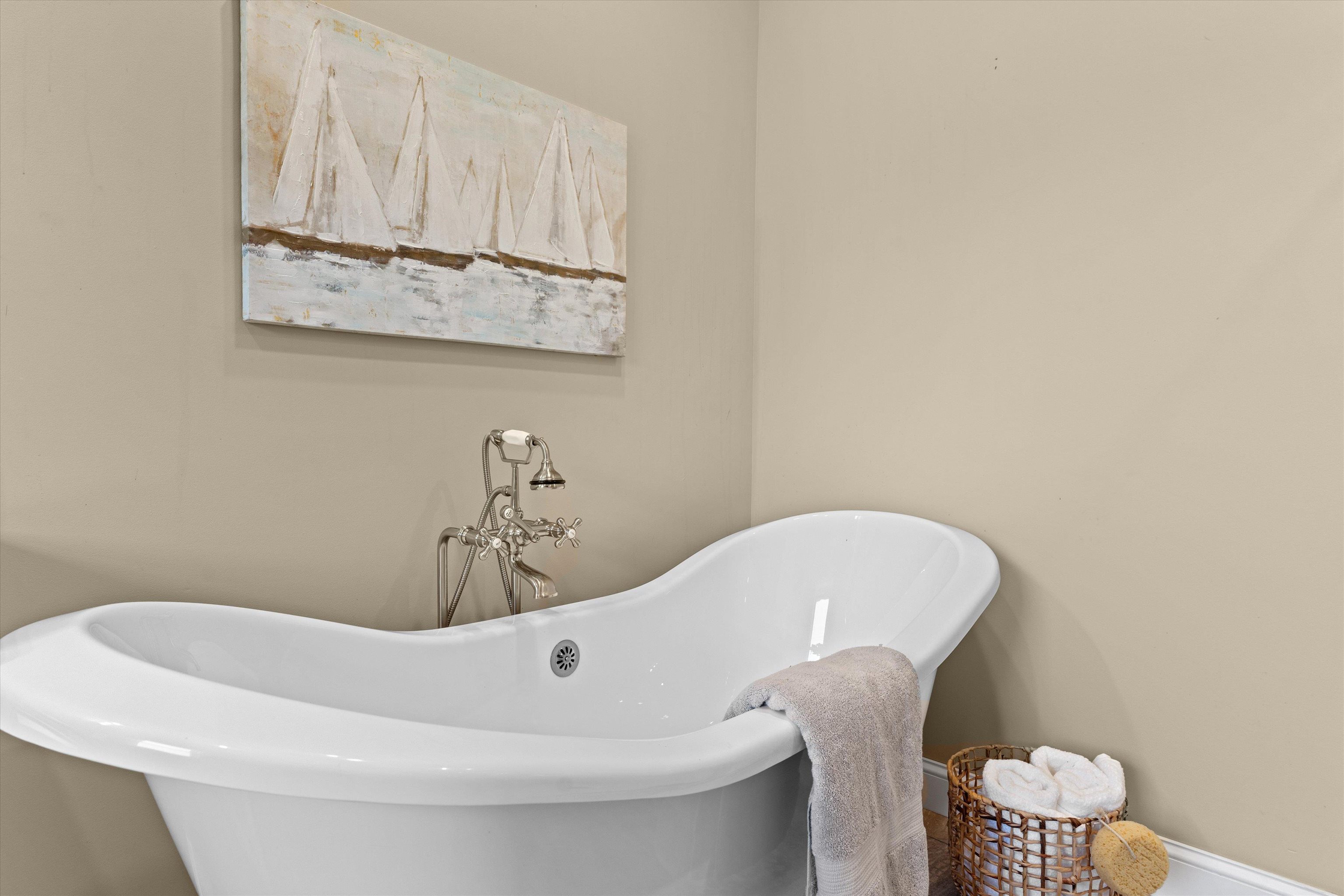 786 South Mammoth Road Manchester, NH 03109 - Photo 20 of 39 Gallery Image 20
