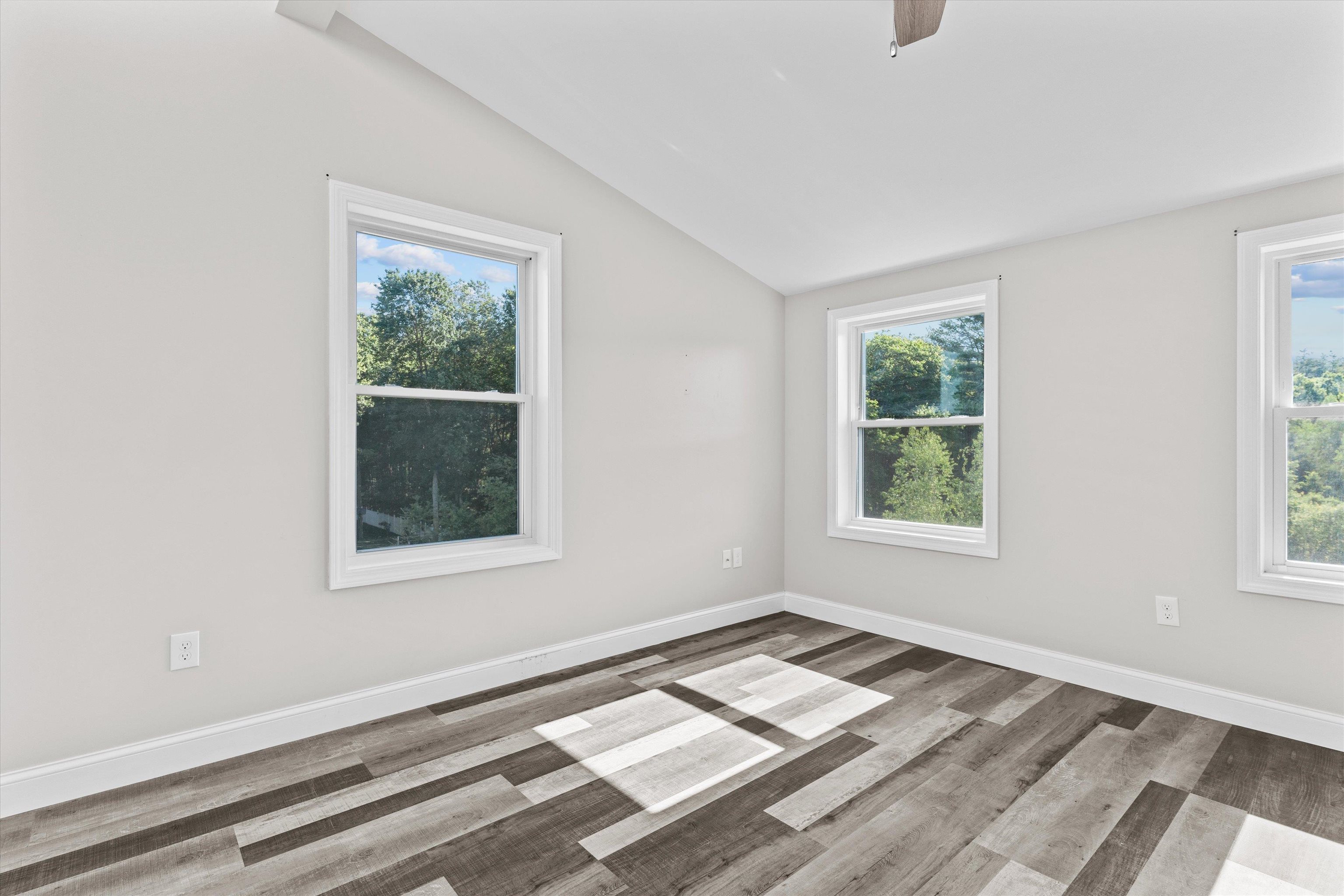 786 South Mammoth Road Manchester, NH 03109 - Photo 23 of 39 Gallery Image 23