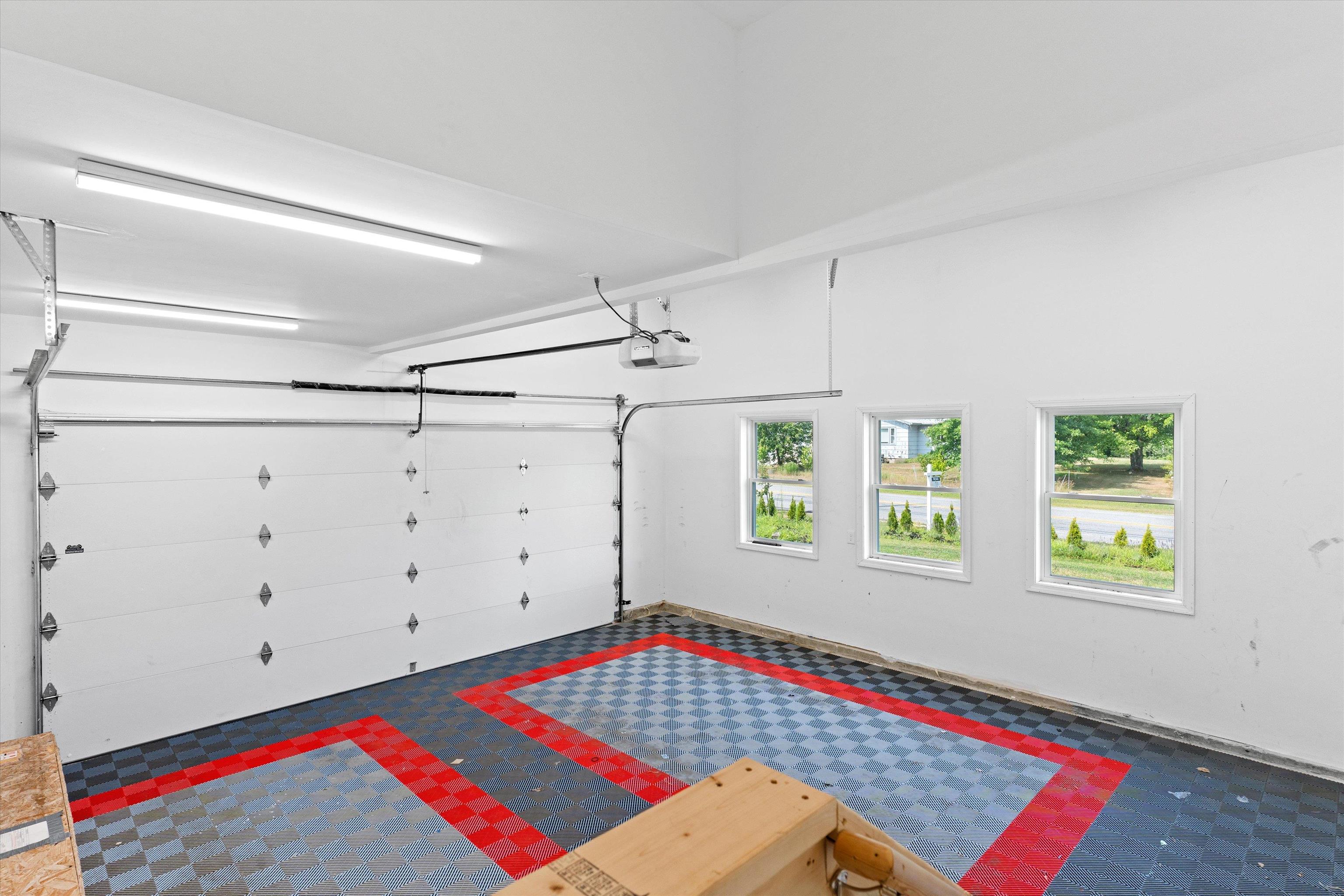 786 South Mammoth Road Manchester, NH 03109 - Photo 27 of 39 Gallery Image 27