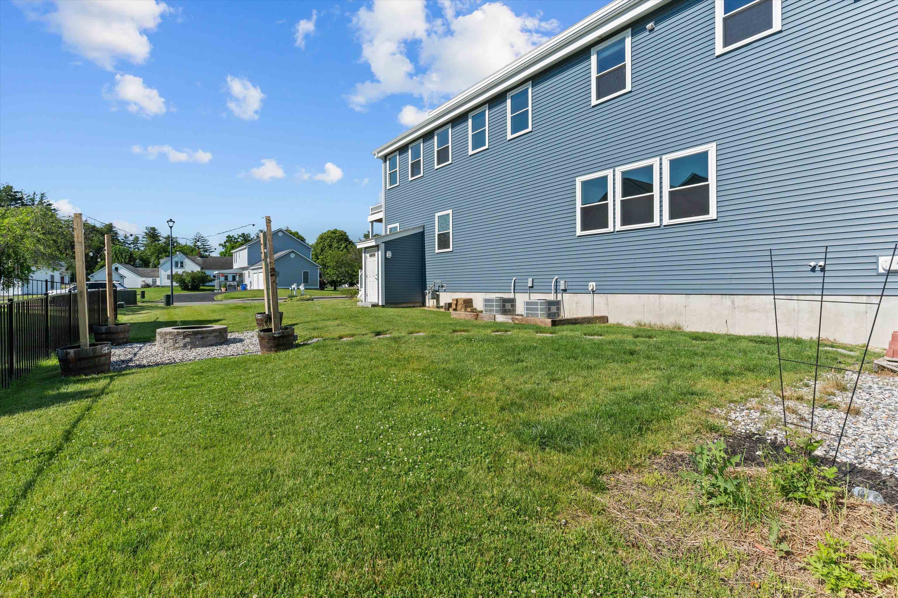 786 South Mammoth Road Manchester, NH 03109 - Photo 30 of 39 Gallery Image 30