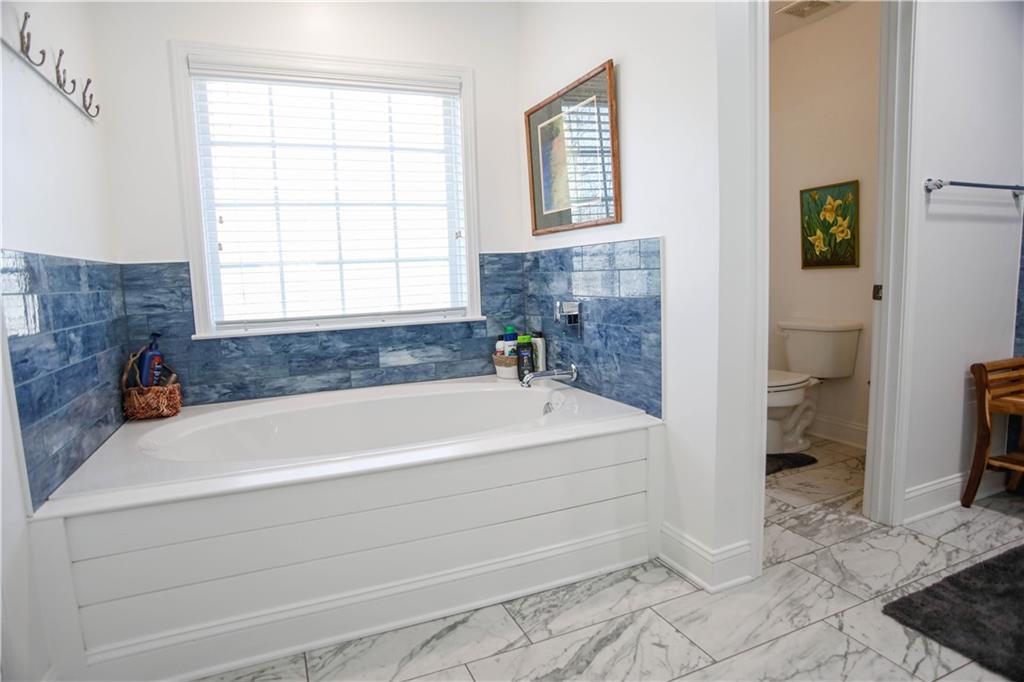 810 Liberty Bell Run Hoschton, GA 30548 - Photo 32 of 49