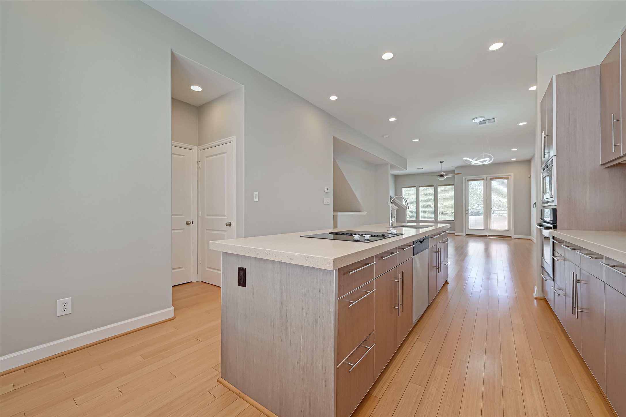 2748 Clay Street Houston, TX 77003 - Photo 6 of 8