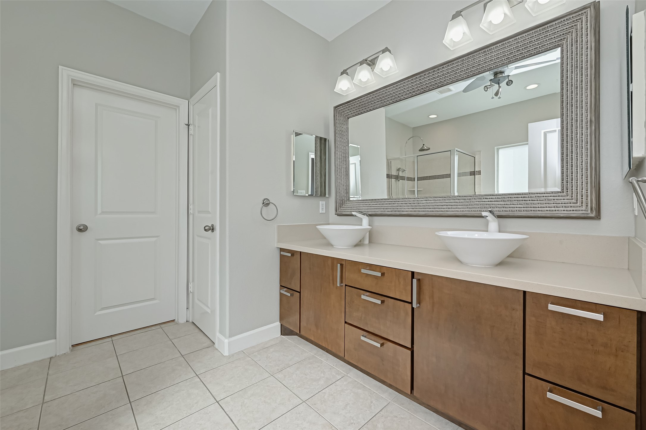 2748 Clay Street Houston, TX 77003 - Photo 7 of 8