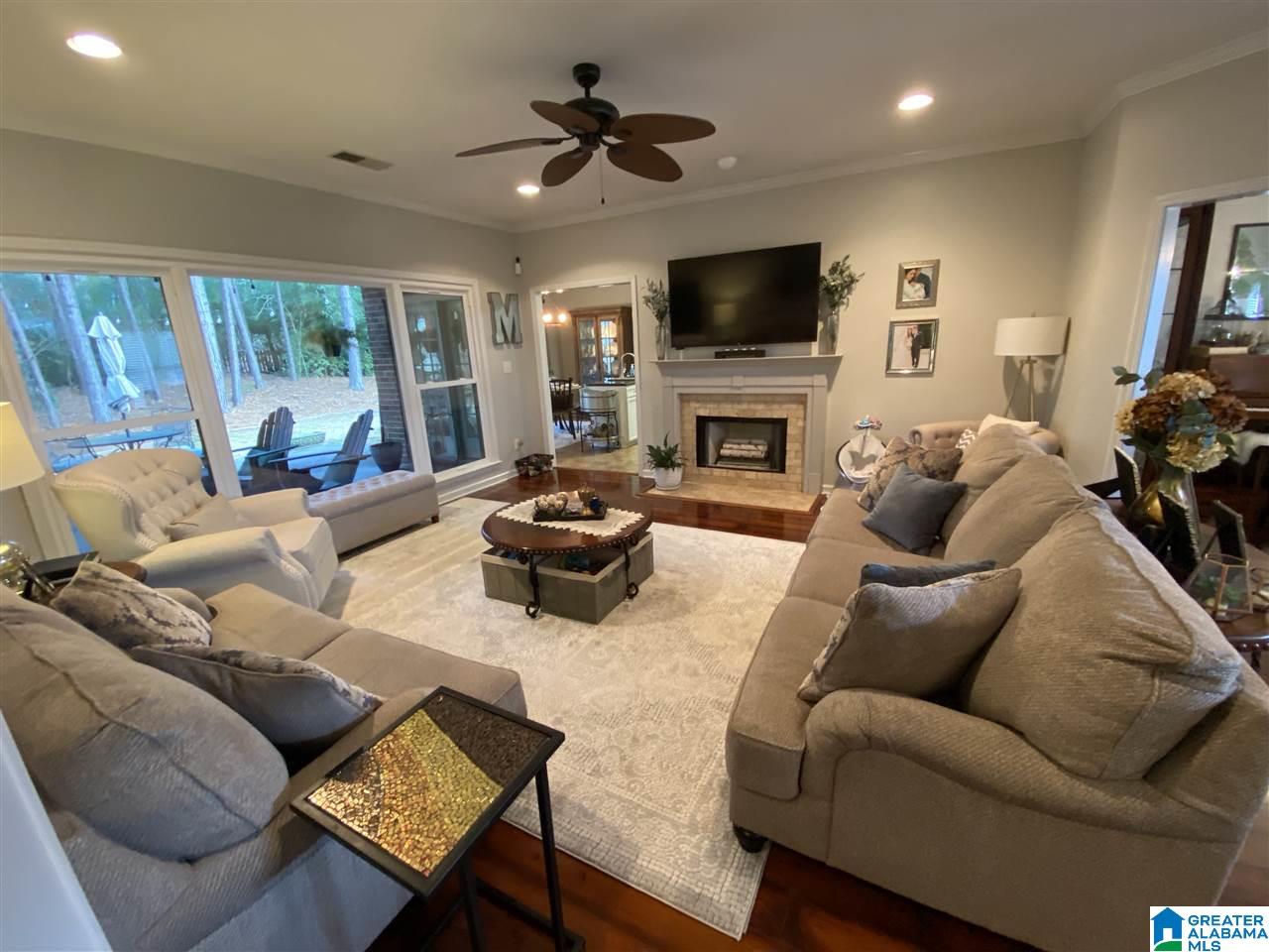 376 Amherst Drive Hoover, AL 35242 - Photo 5 of 32