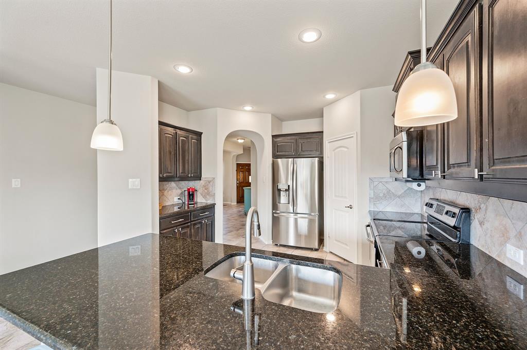 3984 Kennedy Ranch Road Fort Worth, TX 76262 - Photo 13 of 34