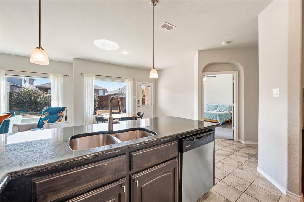 3984 Kennedy Ranch Road Fort Worth, TX 76262 - Photo 15 of 34