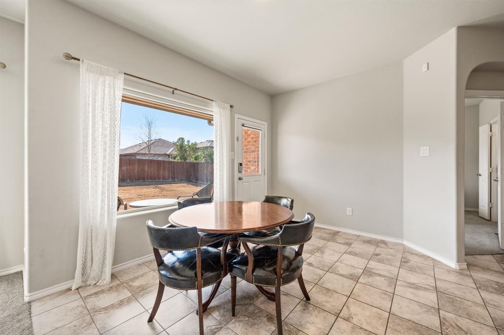 3984 Kennedy Ranch Road Fort Worth, TX 76262 - Photo 9 of 34