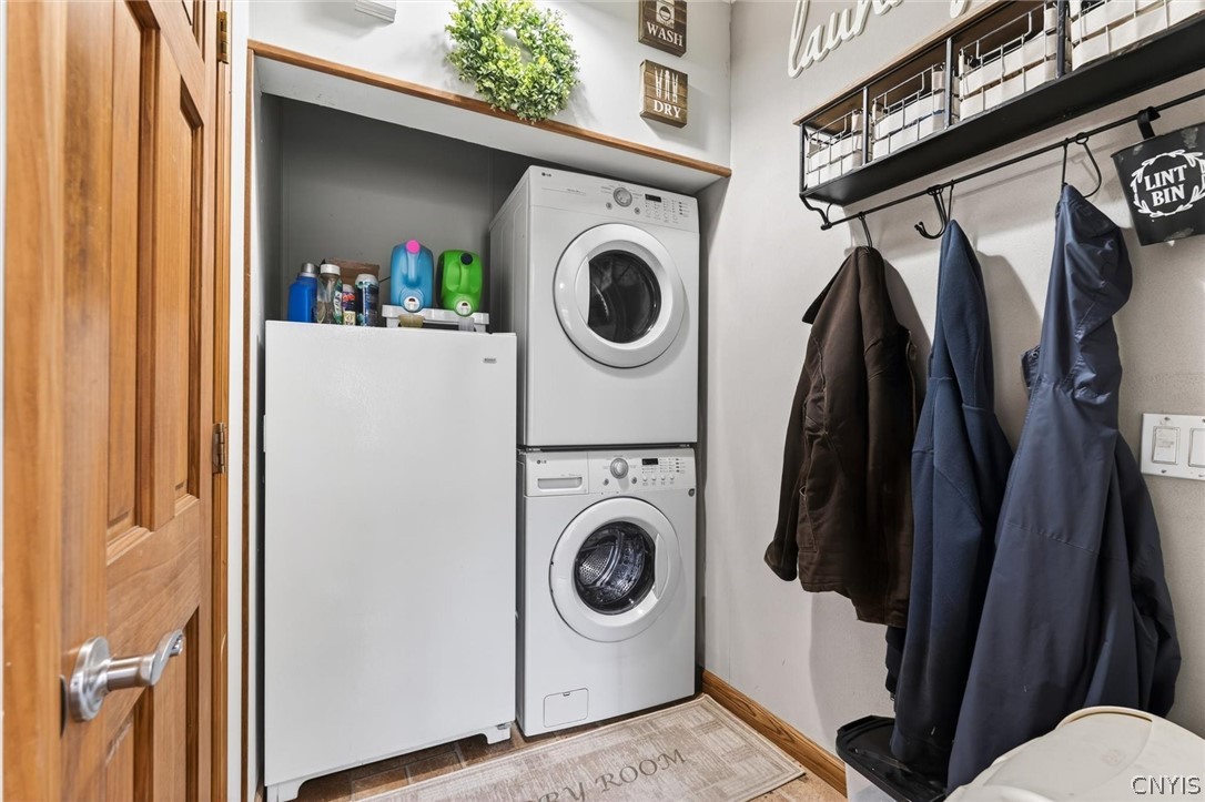 75 Ridge Road Granby, NY 13126 - Photo 15 of 50 Laundry room off kitchen