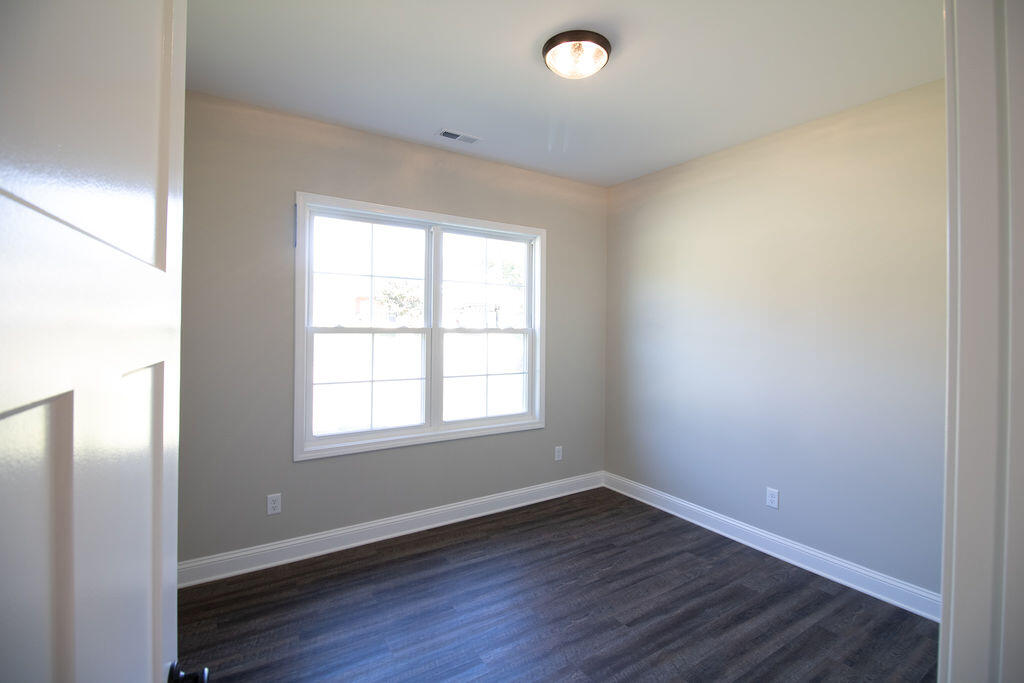 517 Villa Lane Greeneville, TN 37745 - Photo 25 of 38 IMG_2186