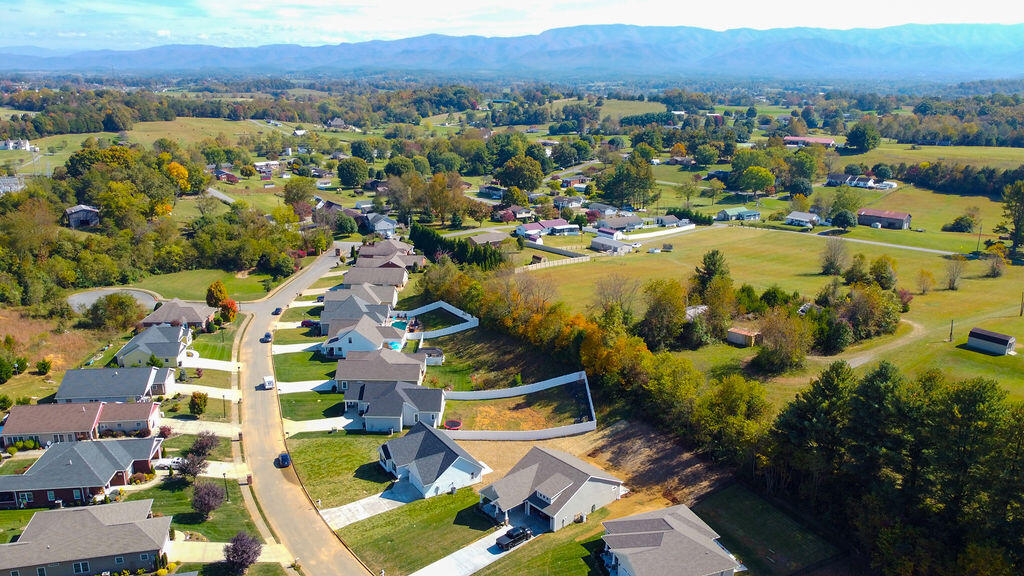 517 Villa Lane Greeneville, TN 37745 - Photo 37 of 38 DJI_0651