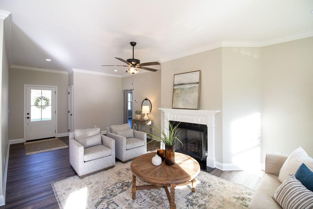 517 Villa Lane Greeneville, TN 37745 - Photo 4 of 38 517VillaLn-13