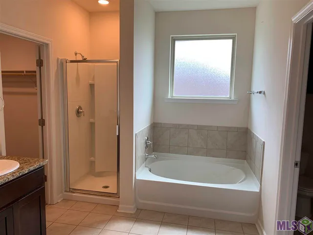 $2,300 | 17609 Eagles Perch Drive, Prairieville, LA 70769