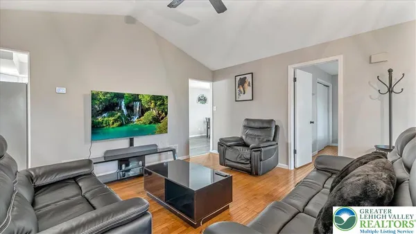 $2,800 | 115 White Oak Court, Tannersville, PA 18372