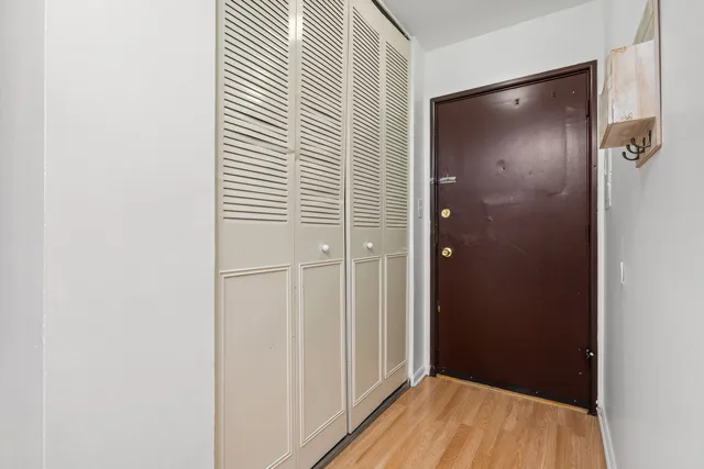 $1,400 | 5310 North Chester Avenue, Unit 200, Chicago, IL 60656