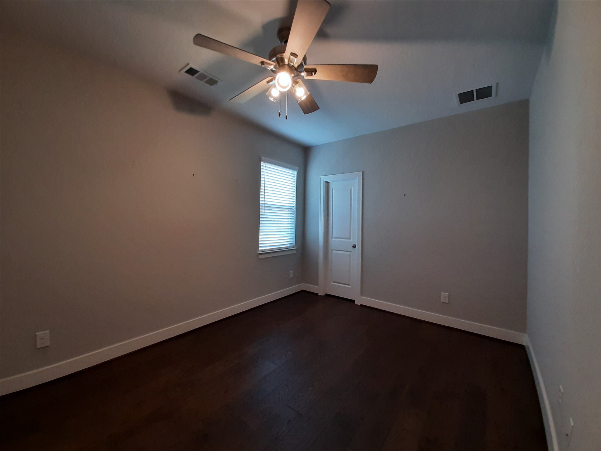 1716 Ridgewood Street Houston, TX 77006 - Photo 14 of 29 Gallery Image 14