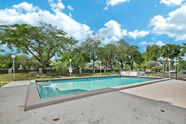 $289,000 | 8000 Southwest 81st Drive, Unit 103, Miami, FL 33143