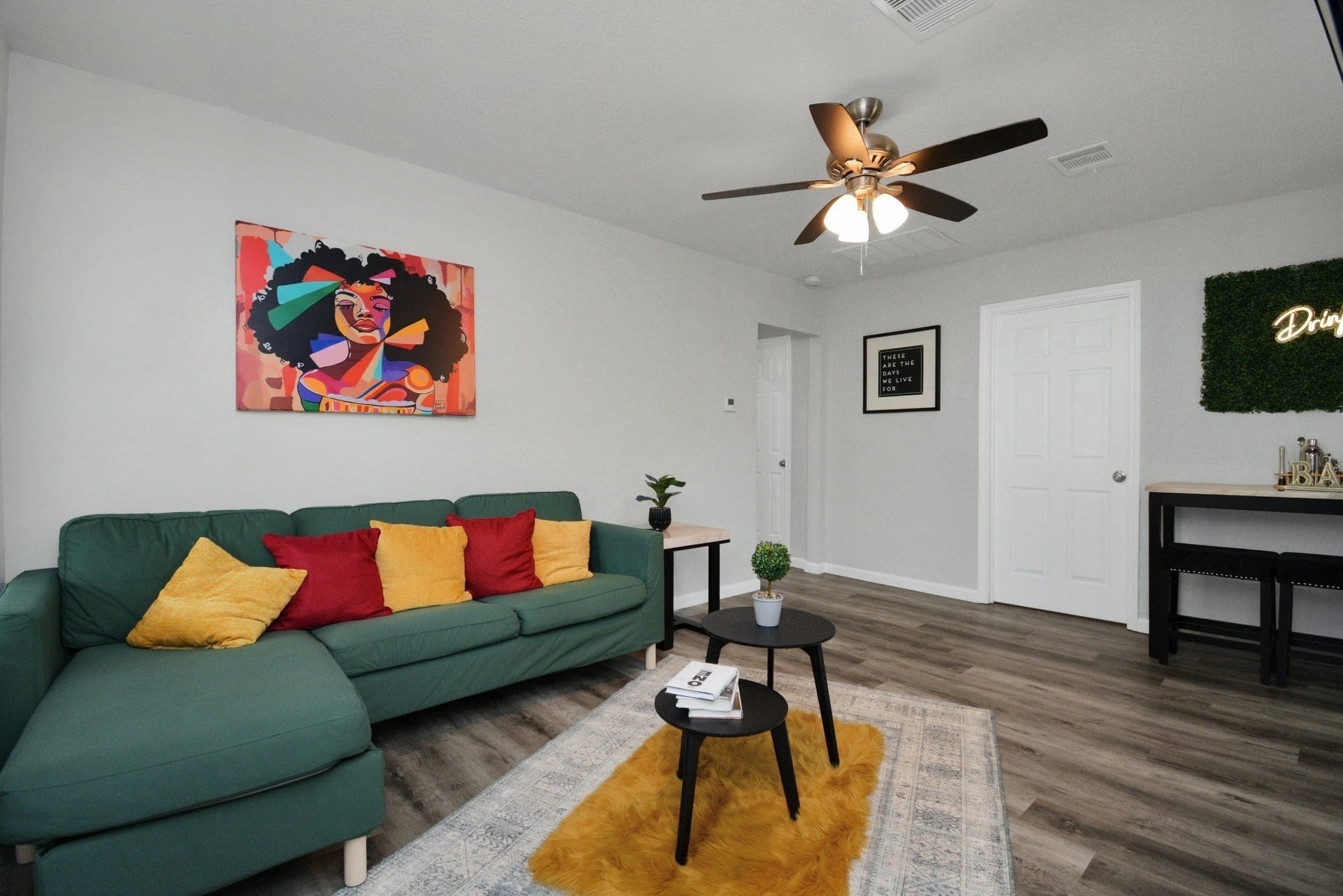 5410 Bataan Road Houston, TX 77033 - Photo 3 of 11 Gallery Image 3