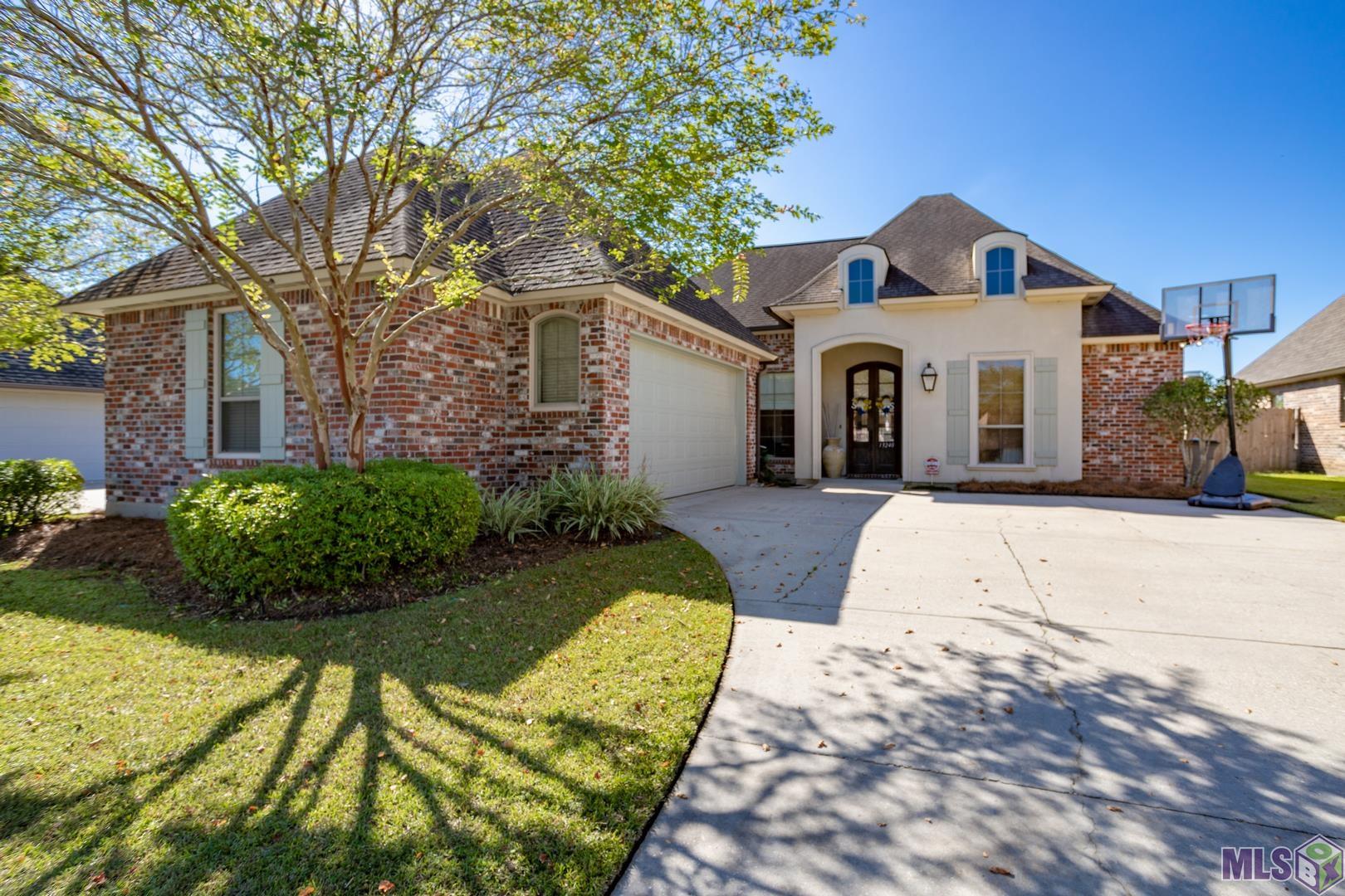 13240 Quail Grove Avenue Baton Rouge, LA 70809 - Photo 3 of 26 Beautiful Front Elevation