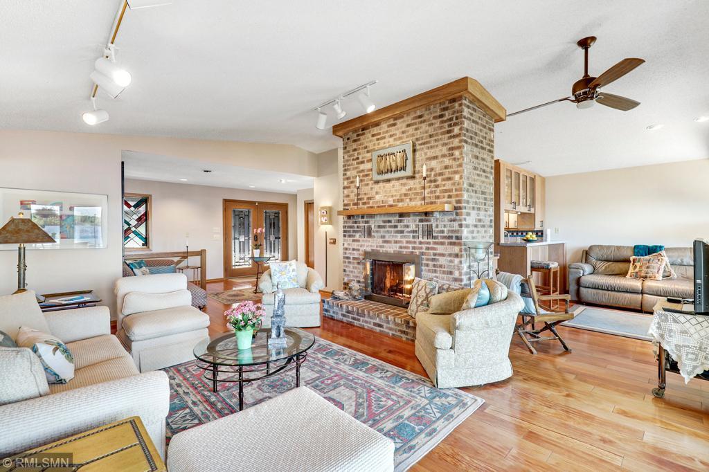 9286 Bavaria Beach Road Chaska, MN 55318 - Photo 12 of 59 Gallery Image 12