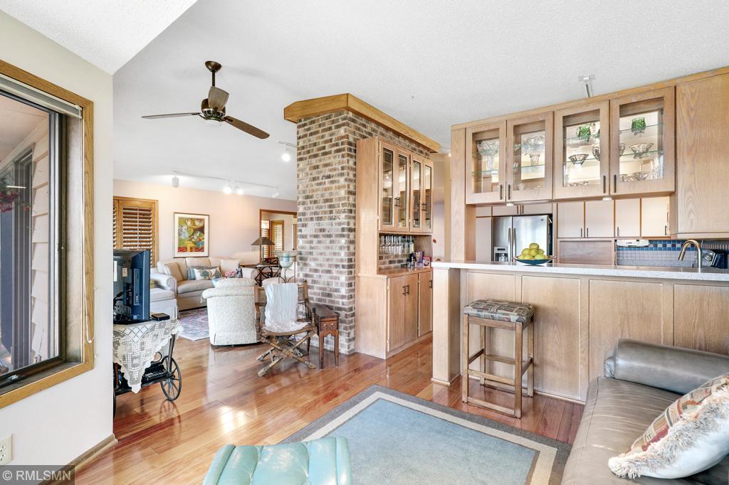 9286 Bavaria Beach Road Chaska, MN 55318 - Photo 15 of 59 Gallery Image 15
