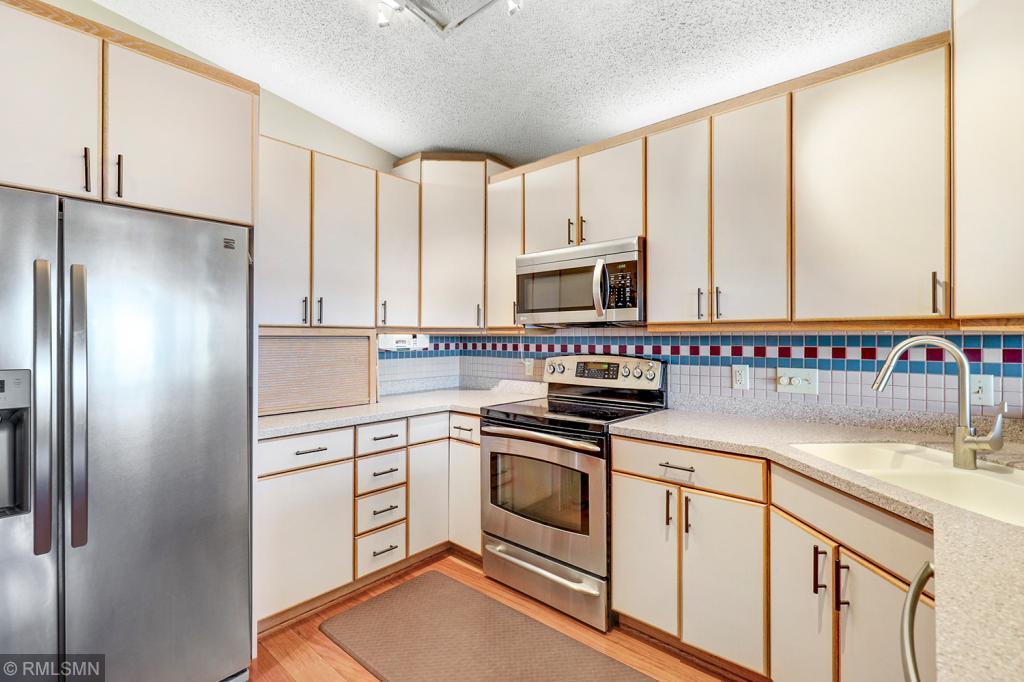 9286 Bavaria Beach Road Chaska, MN 55318 - Photo 20 of 59 Gallery Image 20