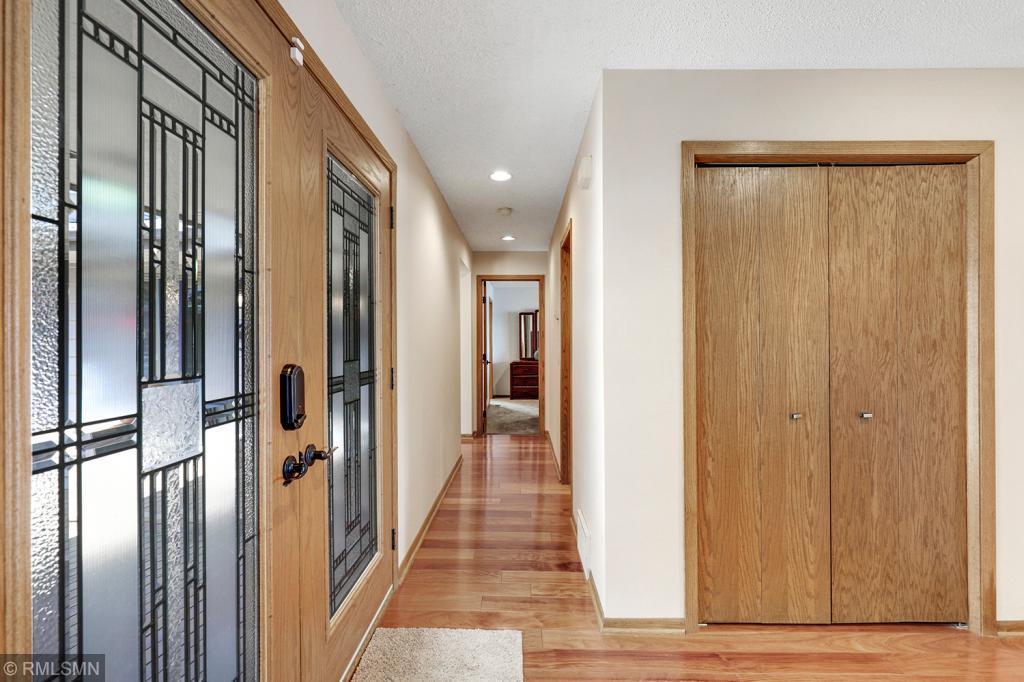 9286 Bavaria Beach Road Chaska, MN 55318 - Photo 21 of 59 Gallery Image 21
