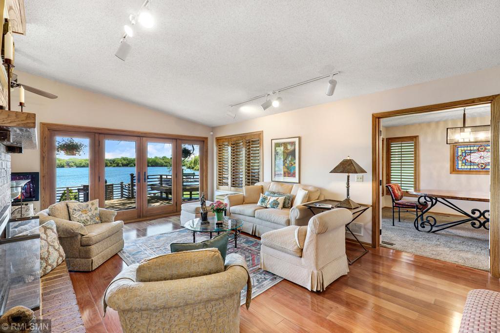 9286 Bavaria Beach Road Chaska, MN 55318 - Photo 8 of 59 Gallery Image 8