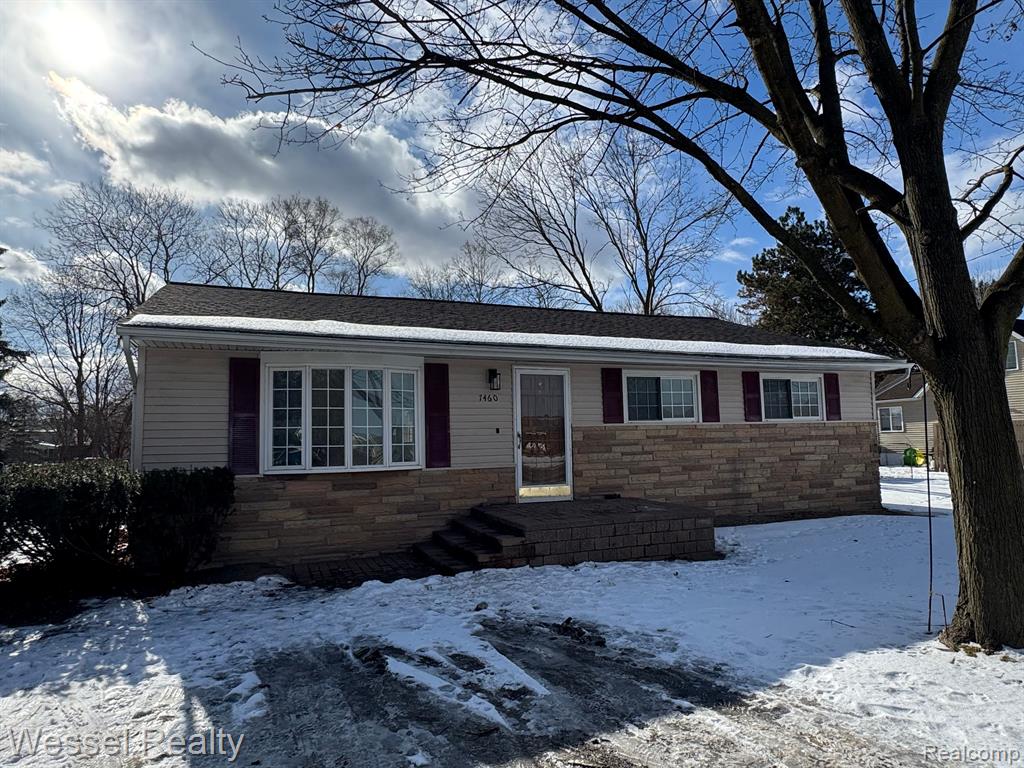 7460 22 Mile Road Utica, MI 48317 - Photo 1 of 12