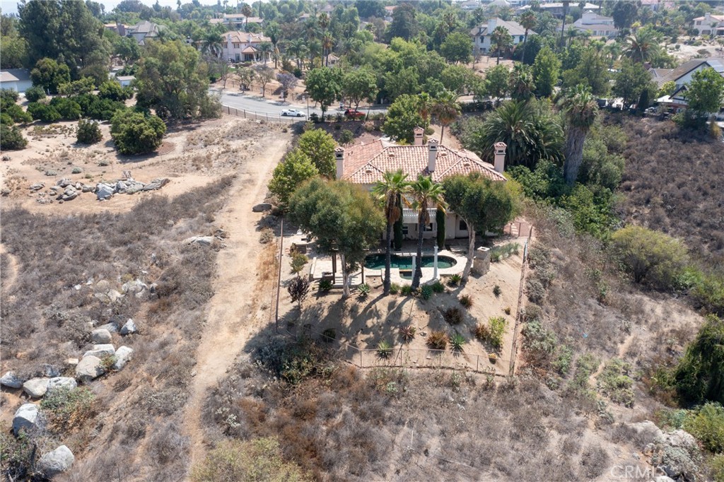 7007 Golden Vale Drive Riverside, CA 92506 - Photo 7 of 72