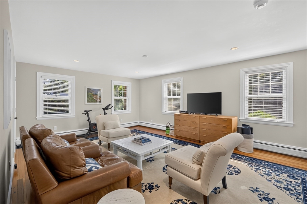 72 Water Street Marion, MA 02738 - Photo 28 of 42