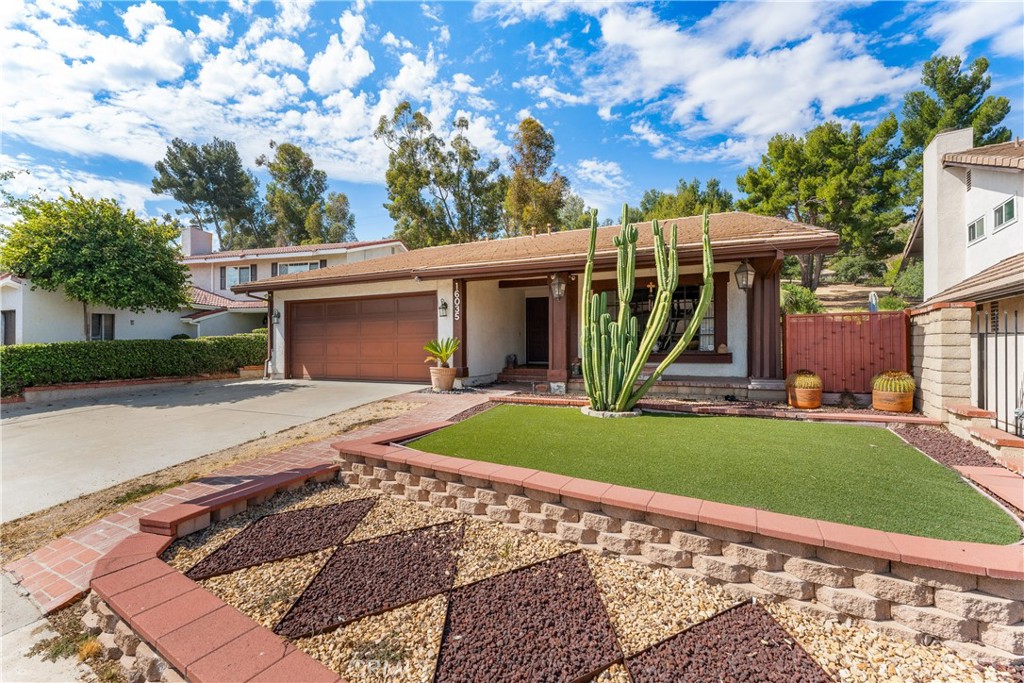 16035 Circle Diamond Road Sylmar, CA 91342 - Photo 6 of 87