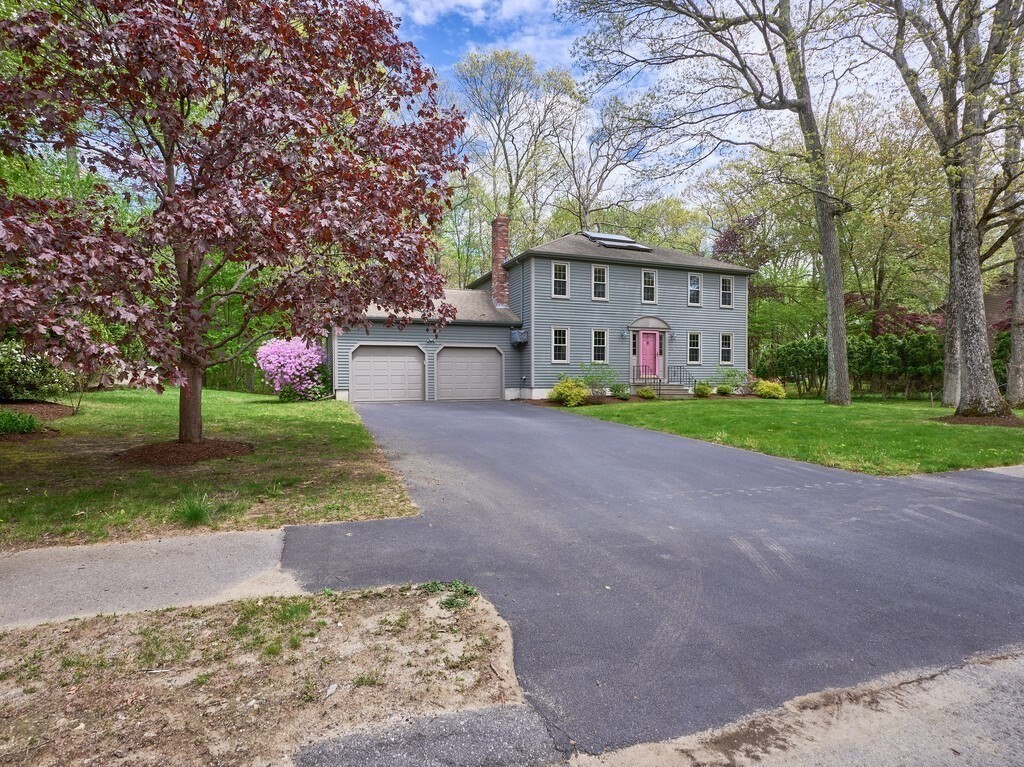 23 Westcott Road Hopedale, MA 01747 - Photo 3 of 40 Gallery Image 3