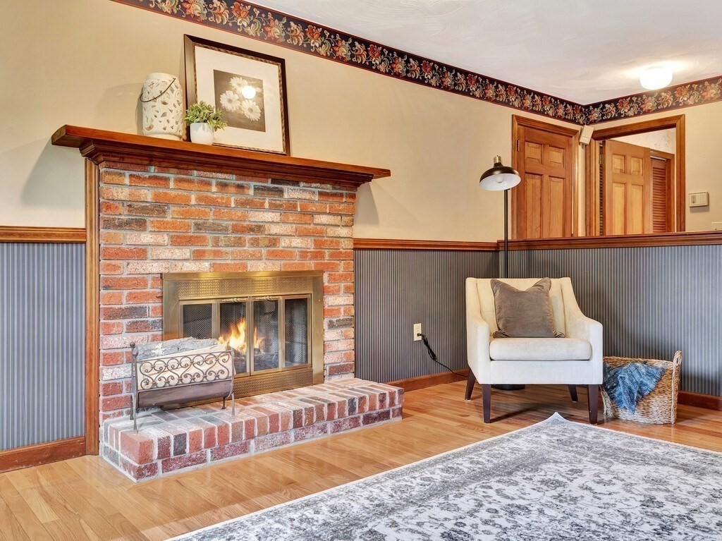 23 Westcott Road Hopedale, MA 01747 - Photo 6 of 40 Gallery Image 6
