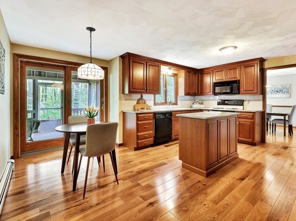 23 Westcott Road Hopedale, MA 01747 - Photo 10 of 40 Gallery Image 10