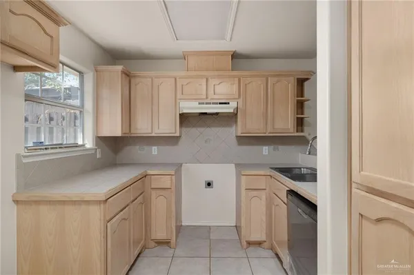 $1,100 | 1317 Jubilee Avenue, Pharr, TX 78577